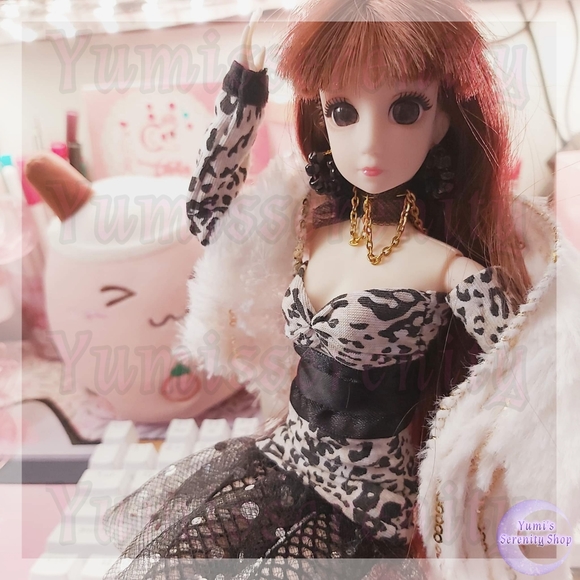 Fancy Fashion Doll 💖 - Picture 5 of 6
